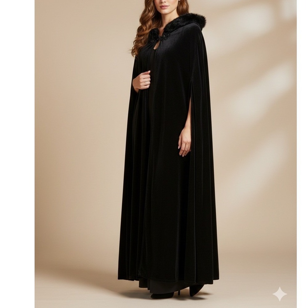 Tom Barra Collection Hooded Black Velvet Cape‎ Faux Fur Beaded Witchy Goth OS